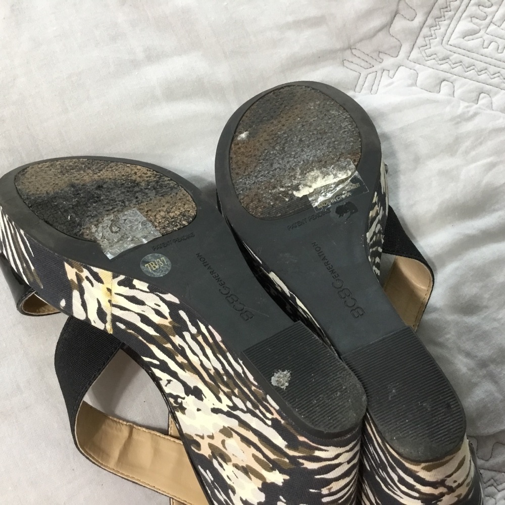 Bcbgeneration Funky Fun Platform Wedge 7host Pick - image 6